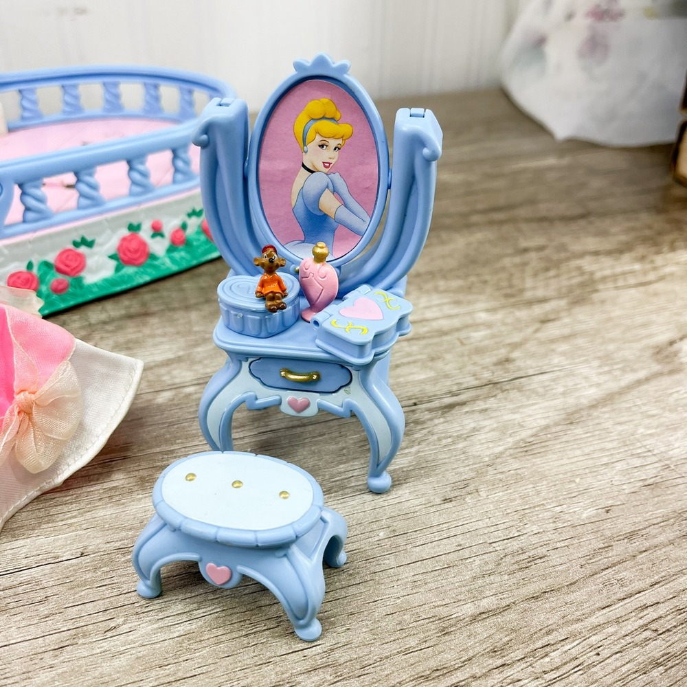 Disney Princess Cinderella Magic Dance Ballroom Playset Prince Charming Vanity - Picture 8 of 16
